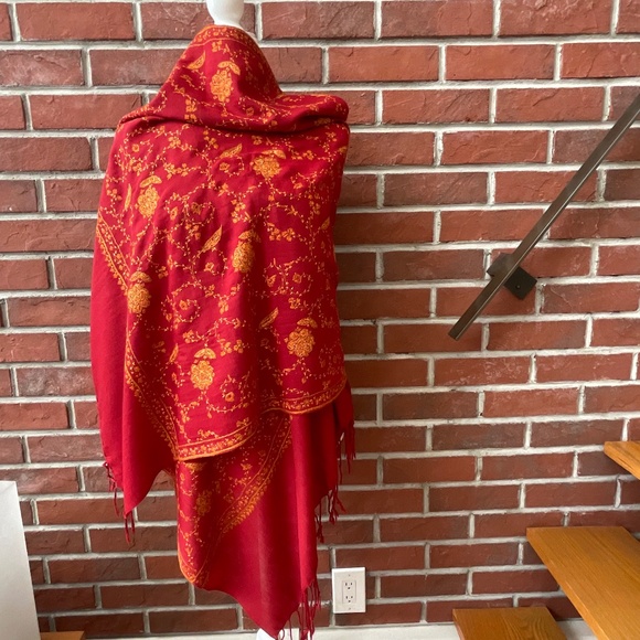 •Hand Embroidered Burgundy Red Wool Oversized Scarf Wrap 80”x29” NWOT - Picture 1 of 11